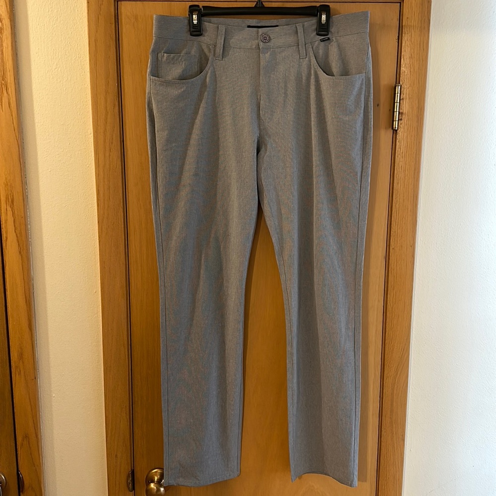 Travis Mathew Men’s Golf Dress Casual Pants Gray Size 36
